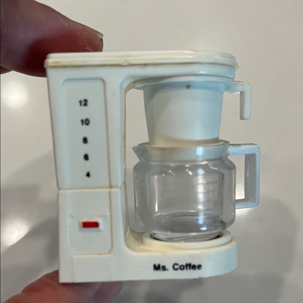 Vintage Ms. Coffee Mini Coffee Maker Fridge Magnet Retro Kitchen Novelty